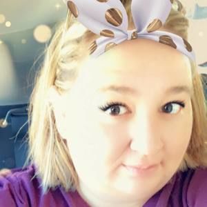 Meet your Posher, Carrie